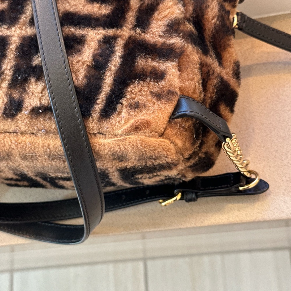 Fuzzy Fur Fendi backpack 100% authentic - Picture 7 of 9